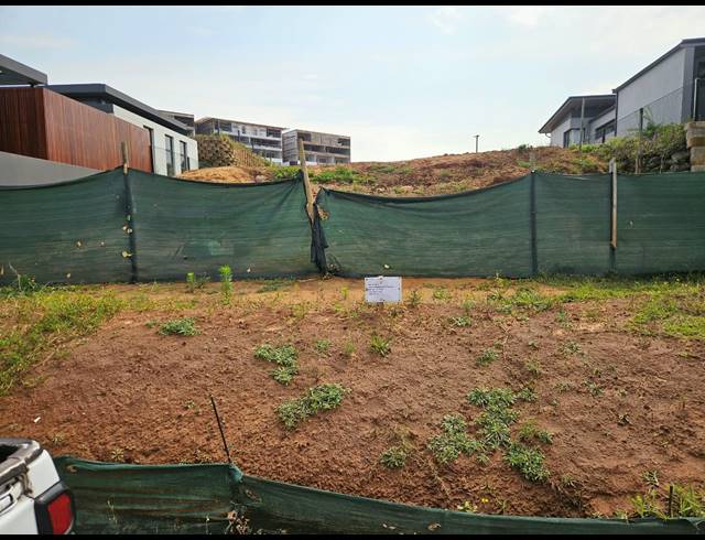 692M² VACANT LAND FOR SALE IN SIBAYA PRECINCT